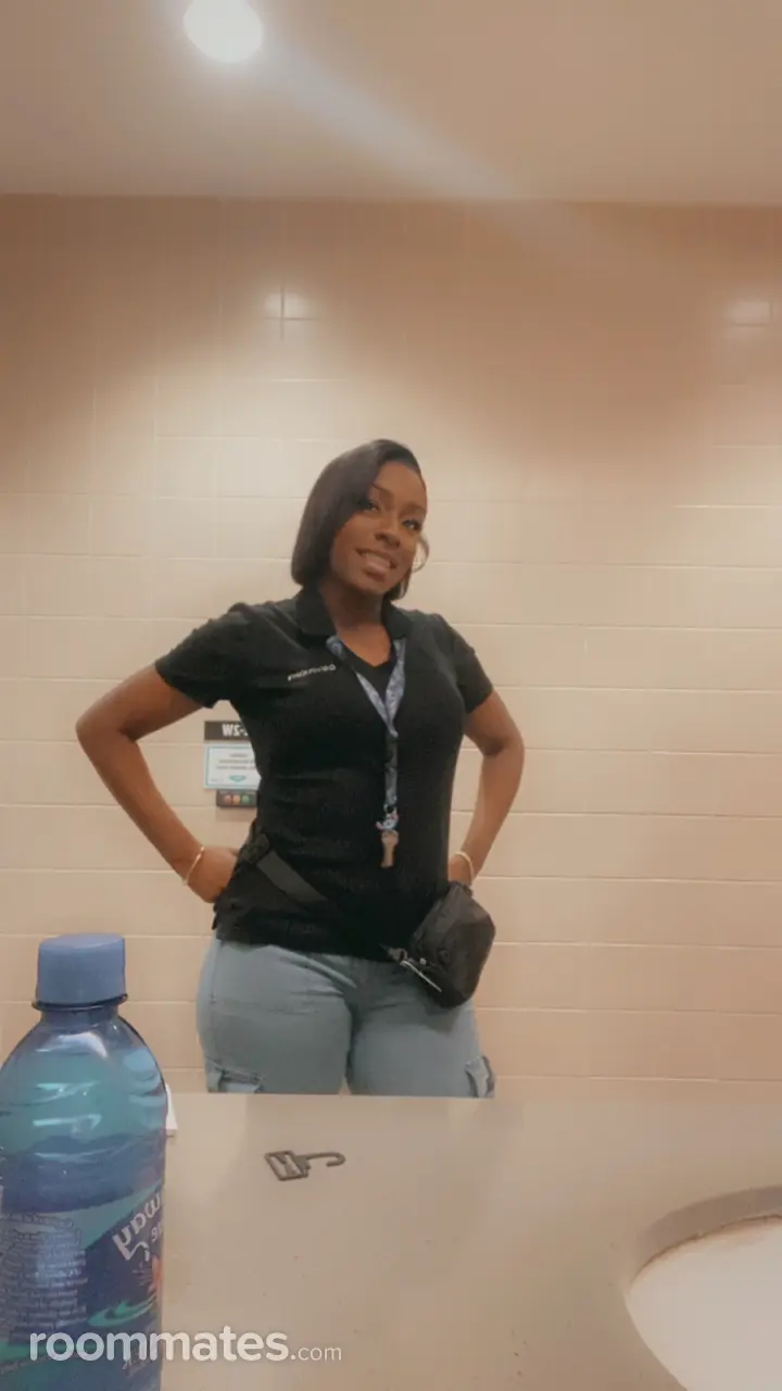 Profile photo 2 of 4