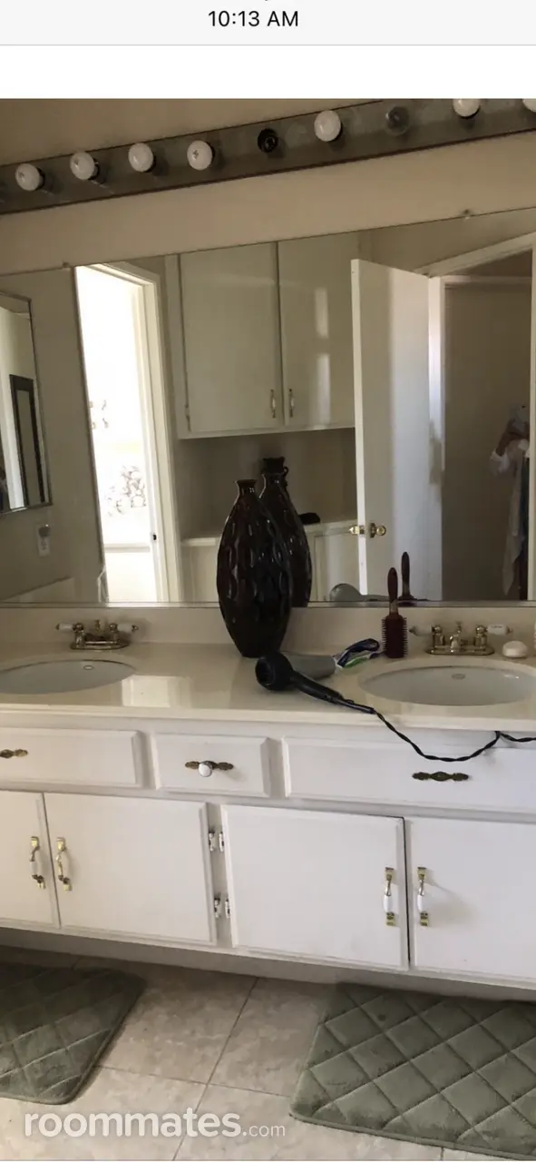 Profile photo 6 of 11