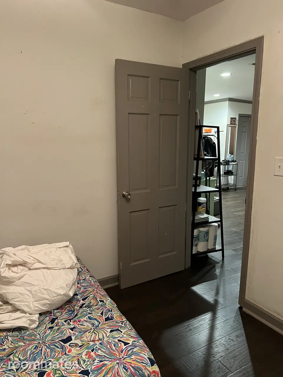 Profile photo 7 of 13