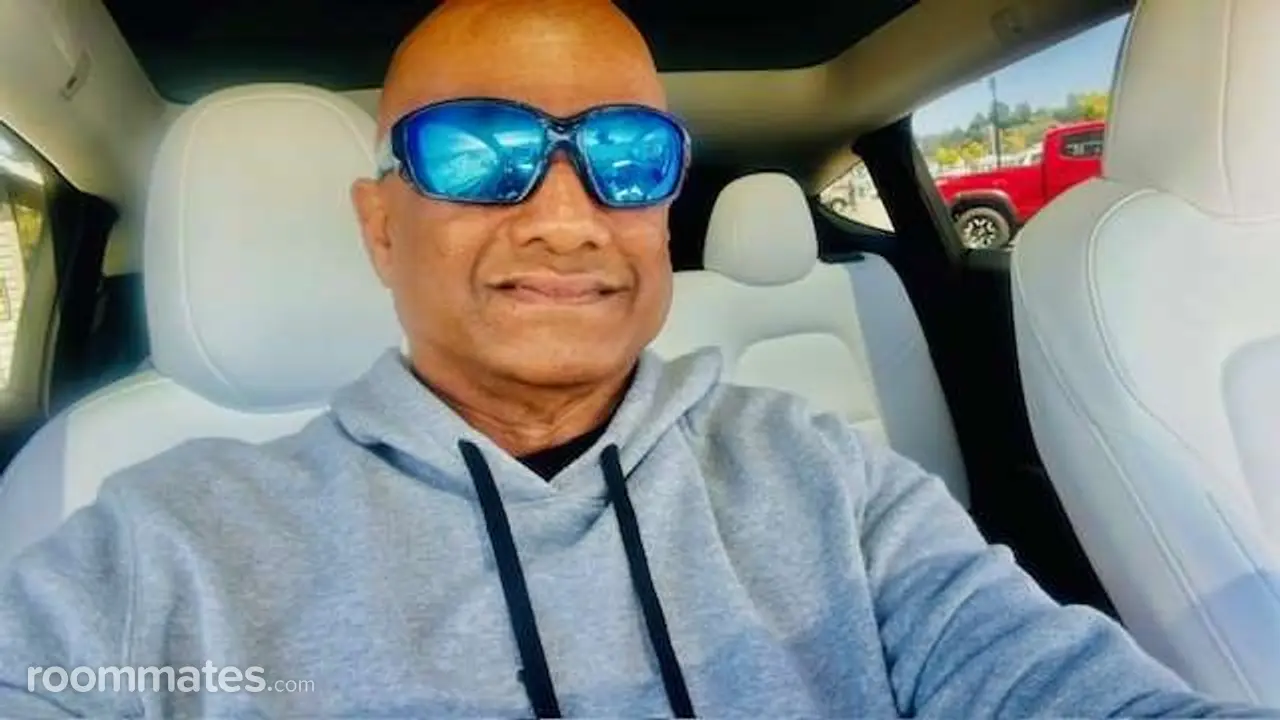 Profile photo 11 of 11