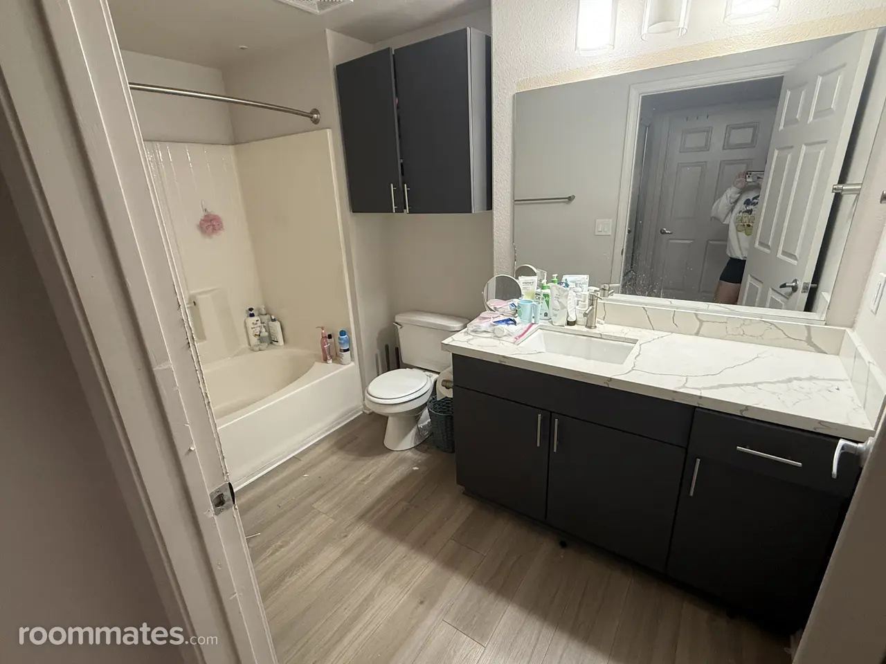 Profile photo 4 of 6