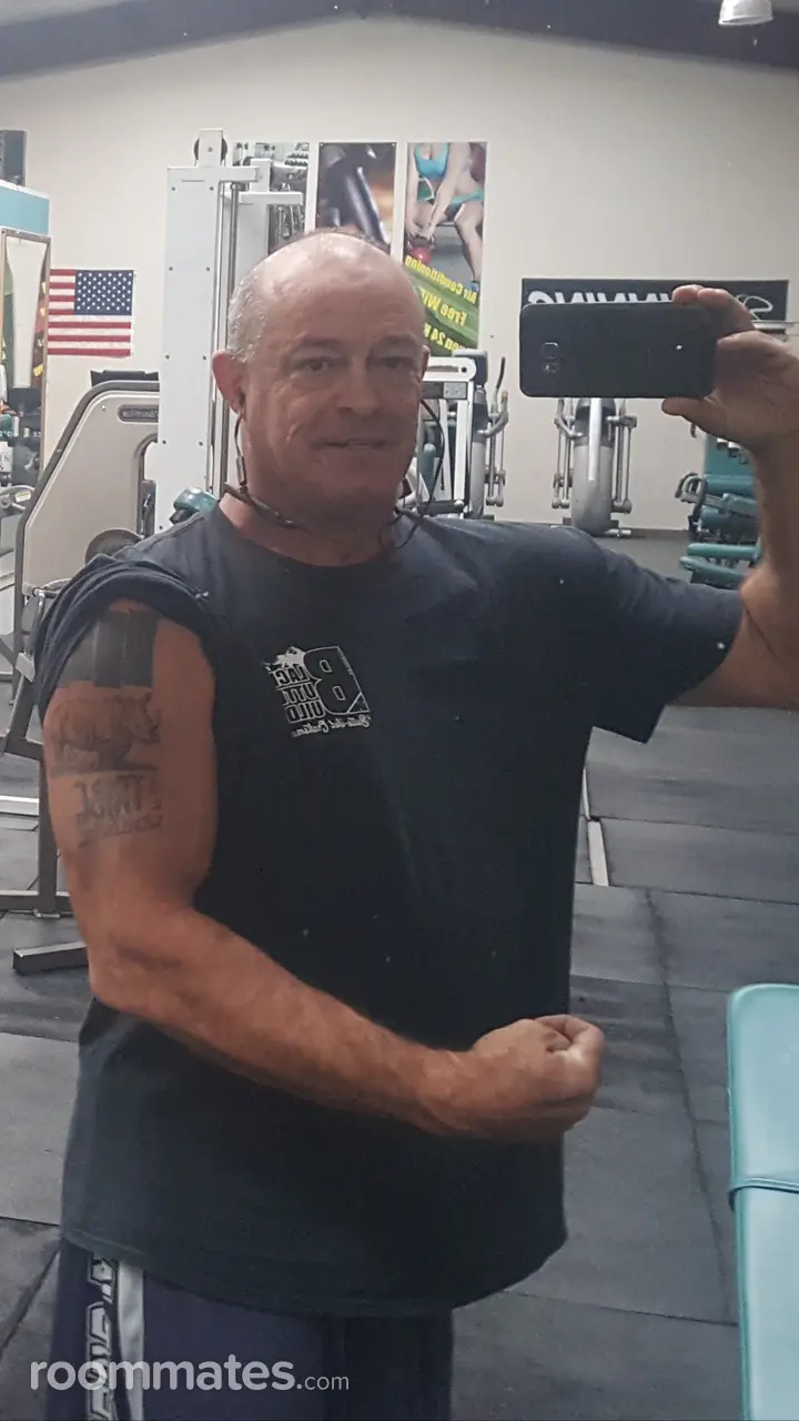 Profile photo 9 of 10