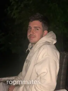 Roommate looking Wheaton, IL, $1100