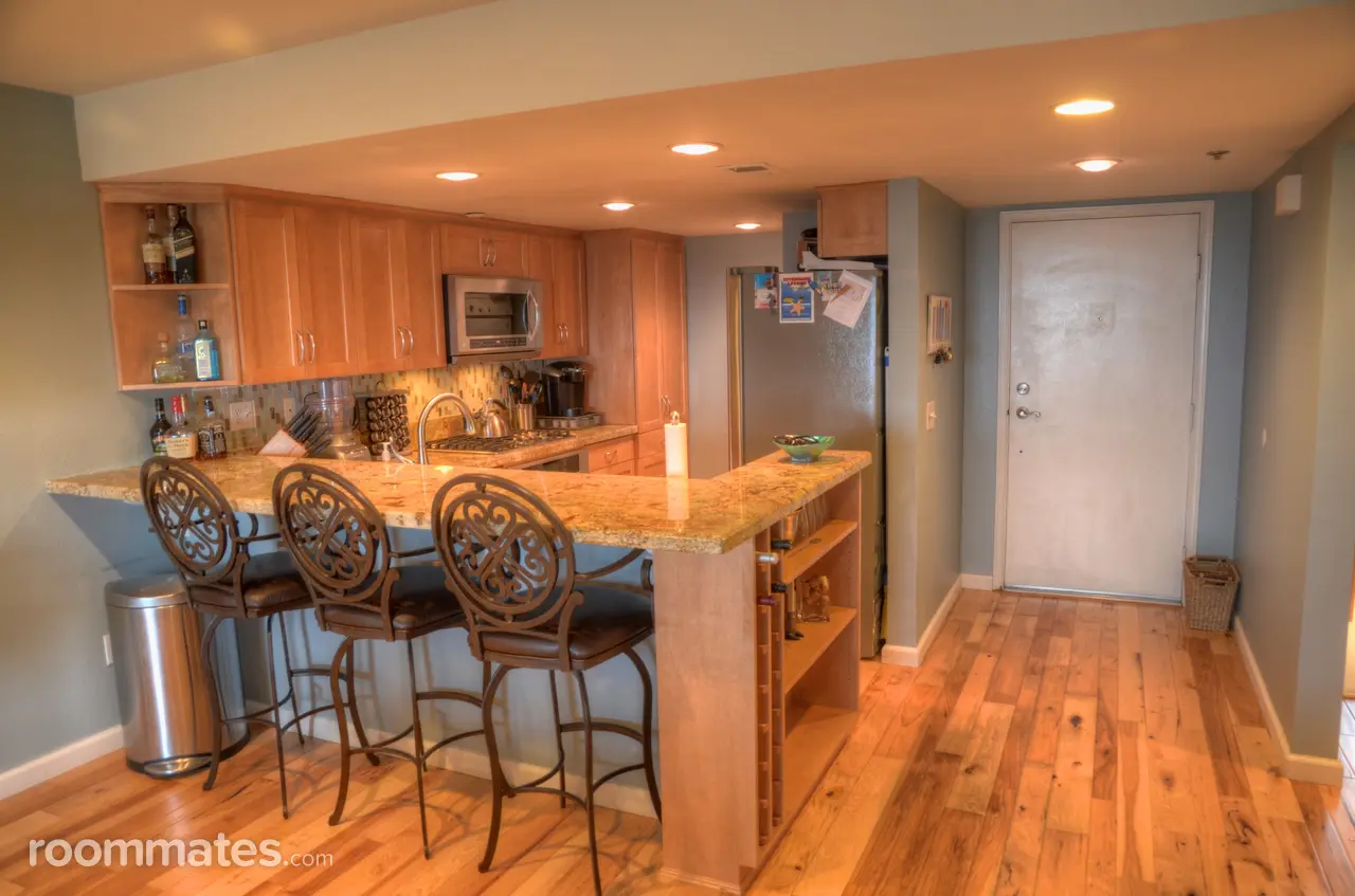 Profile photo 2 of 8