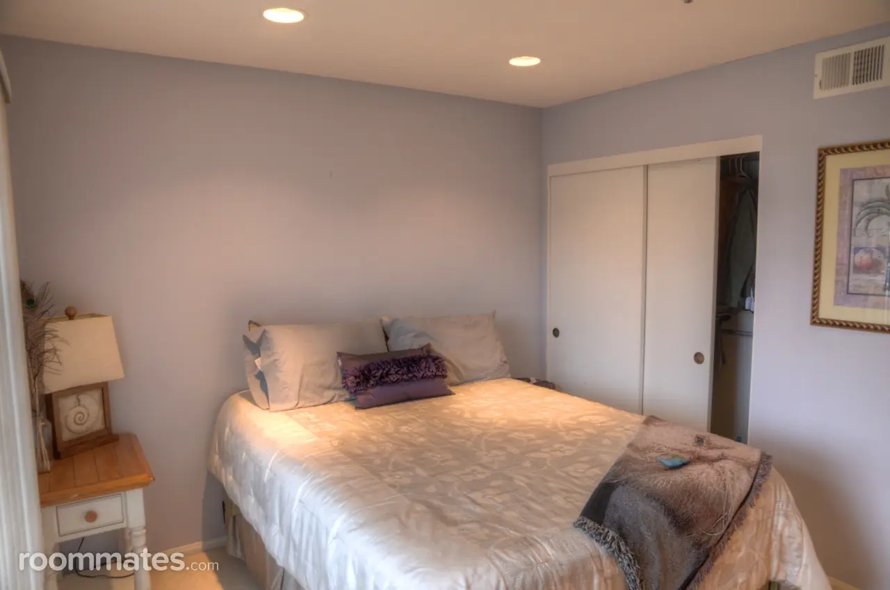 Profile photo 1 of 8