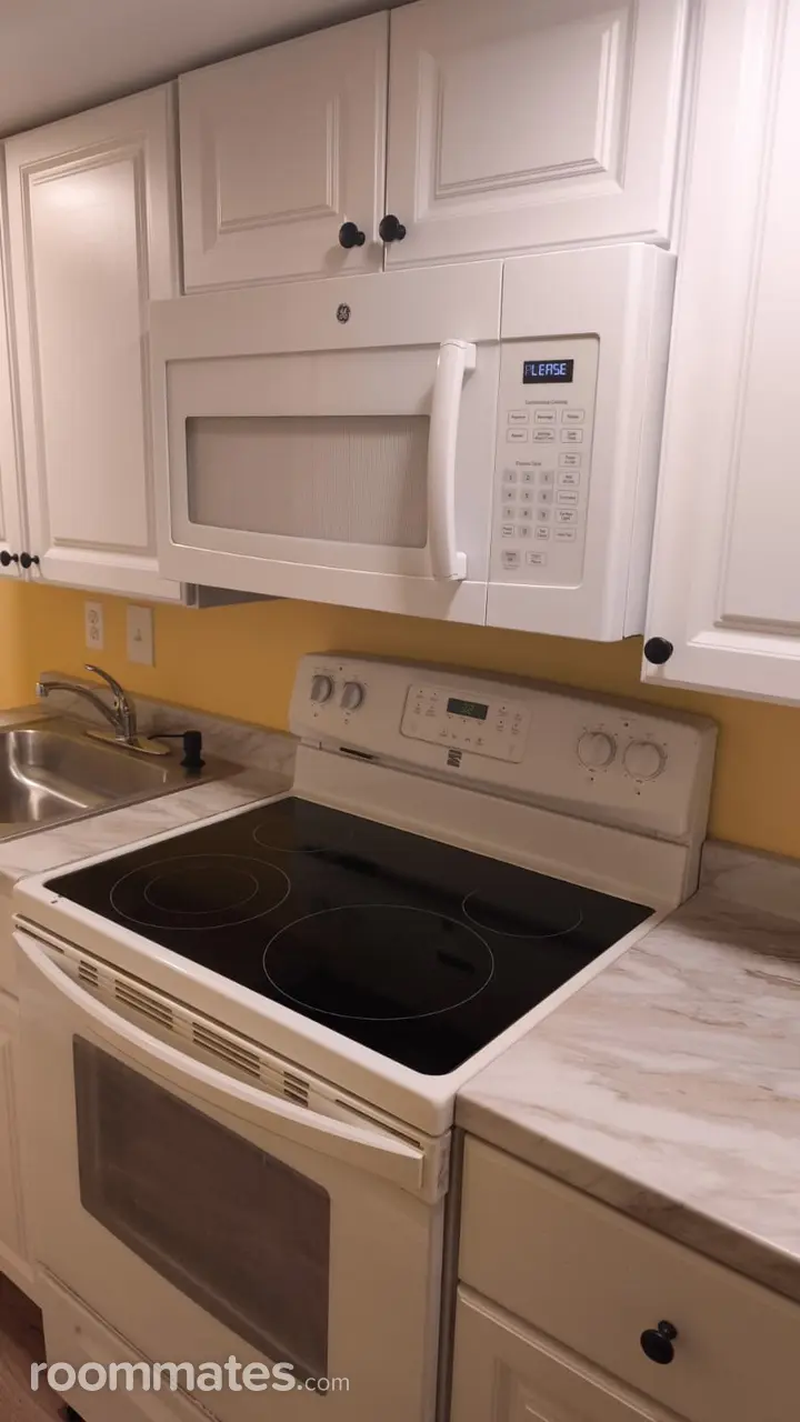 Profile photo 6 of 11