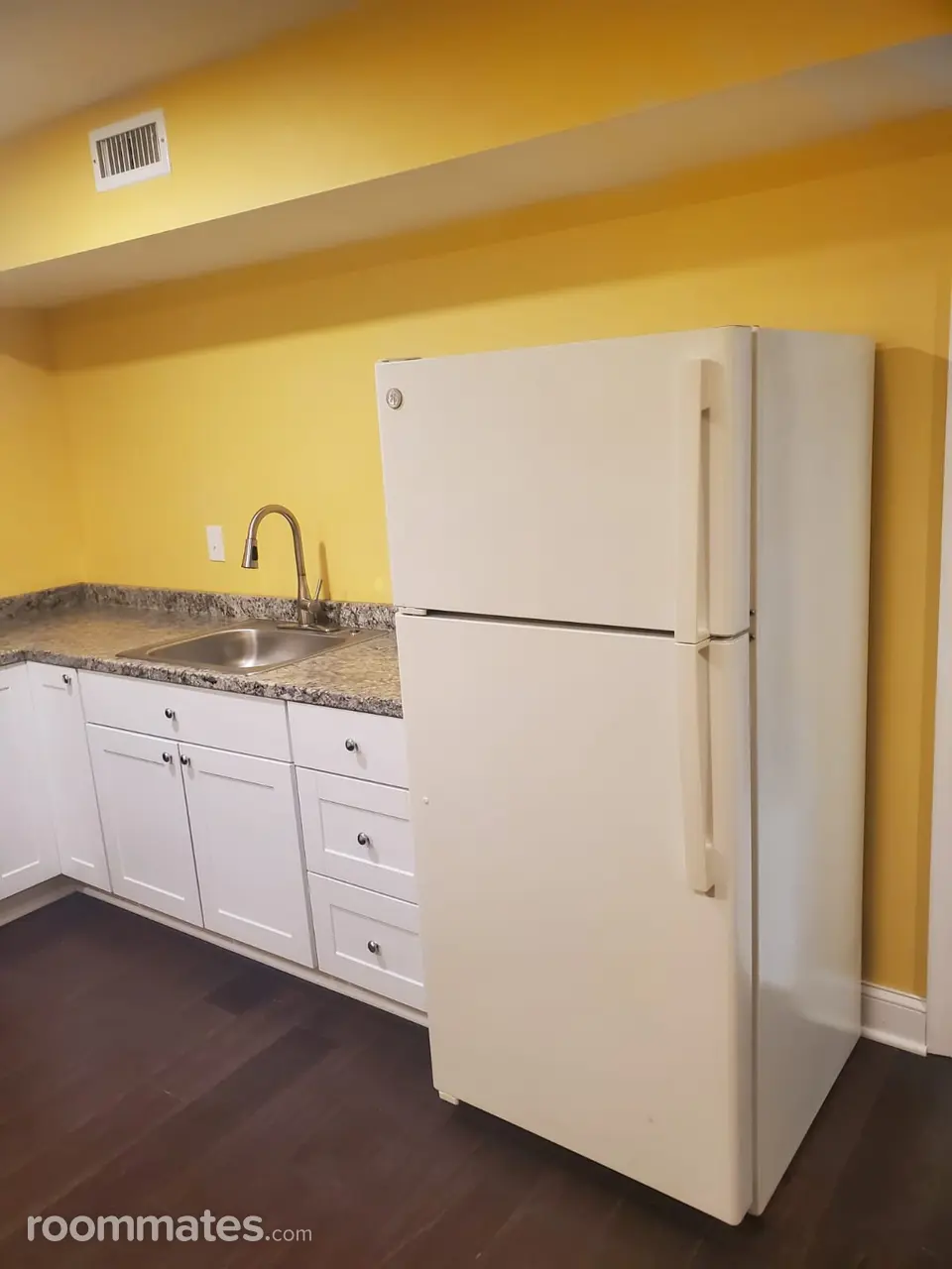 Profile photo 4 of 11