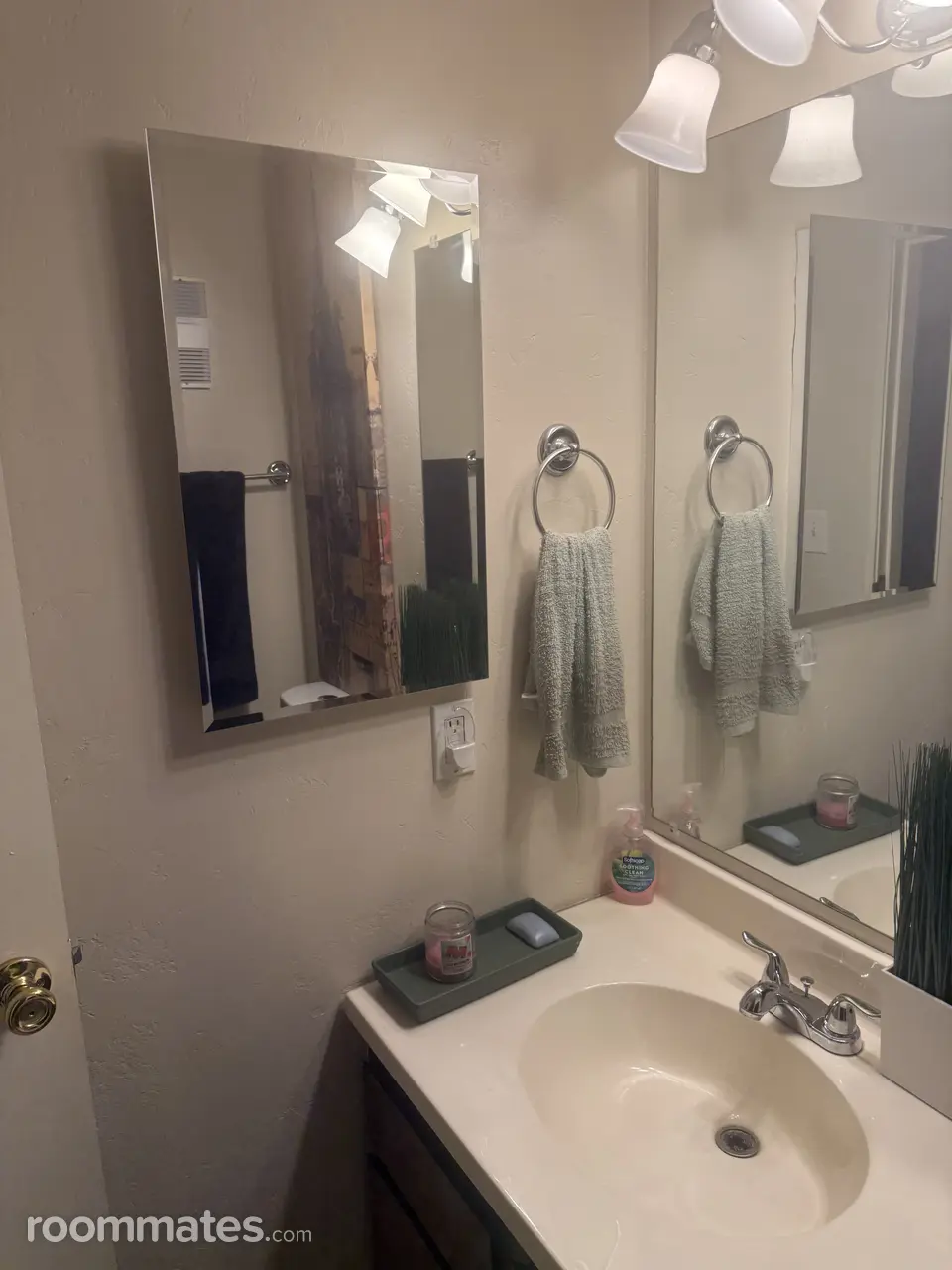 Profile photo 1 of 11