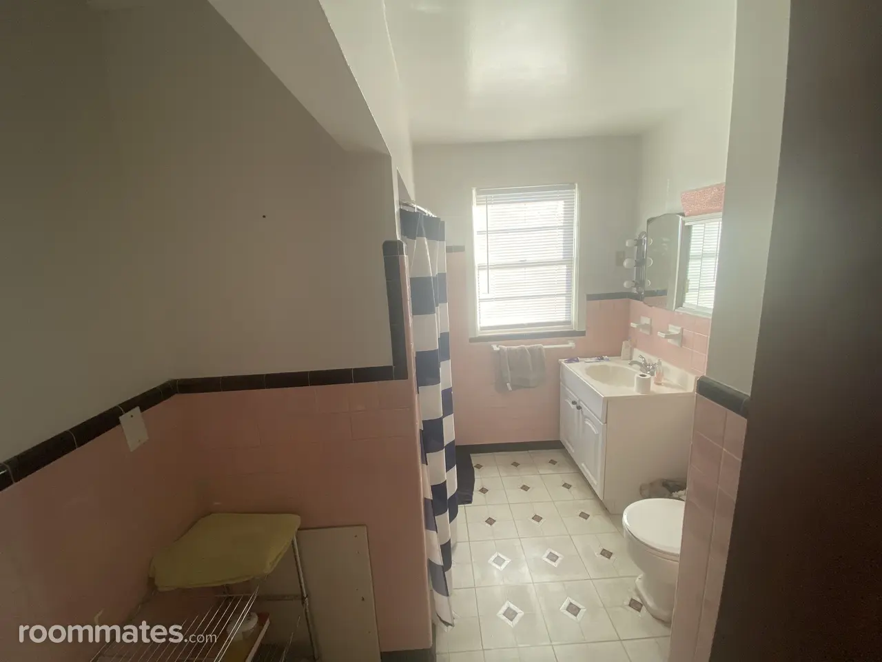 Profile photo 3 of 8