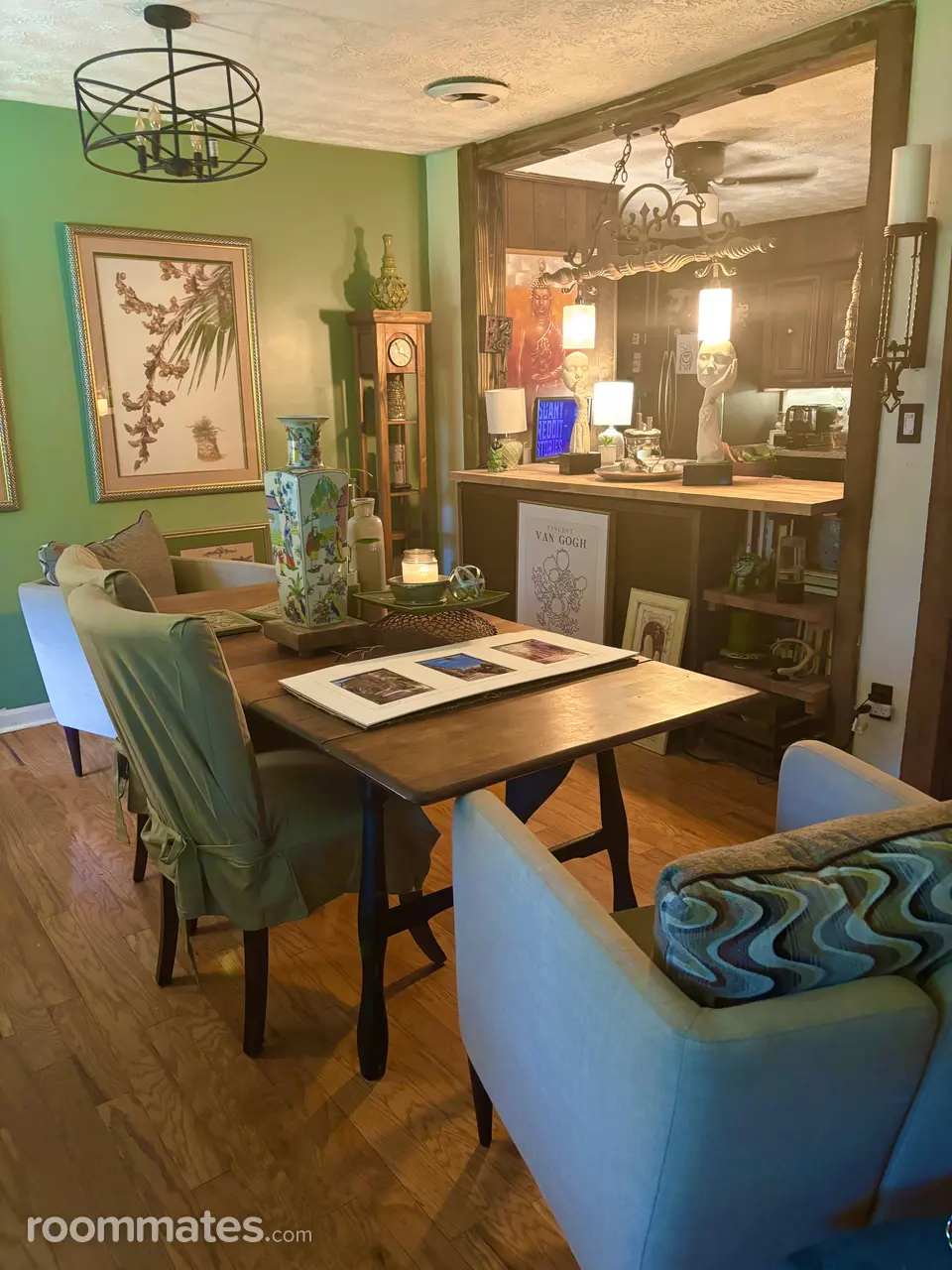 Profile photo 7 of 12