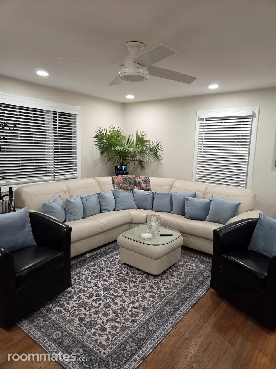 Profile photo 2 of 11