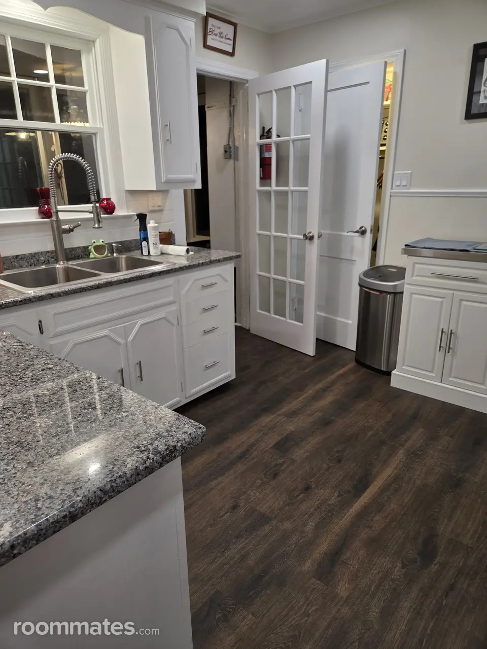 Profile photo 6 of 11