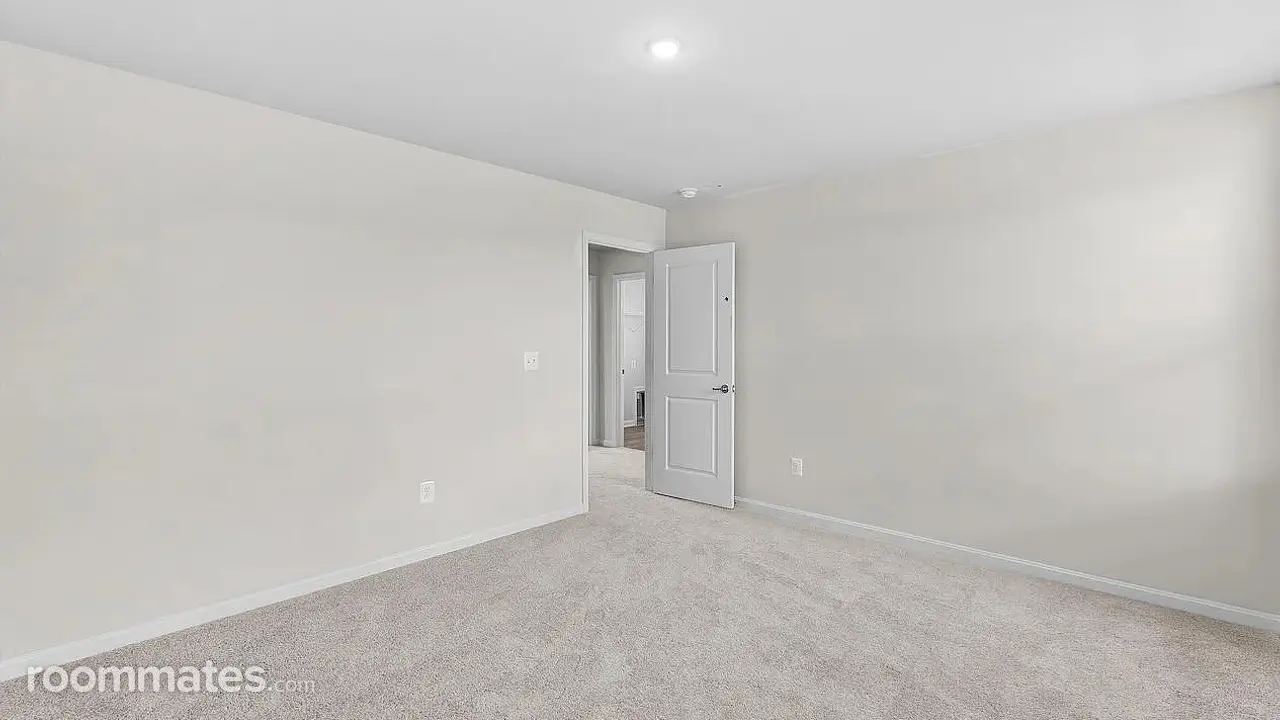 Profile photo 2 of 5