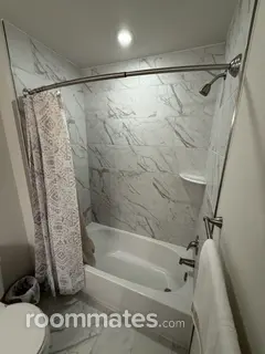 Room for rent in Ranson, WV $700, house