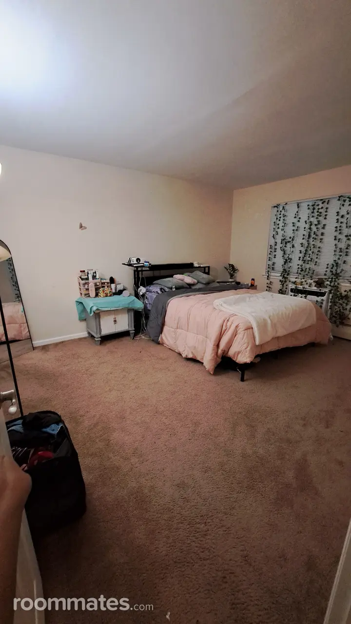 Profile photo 6 of 7