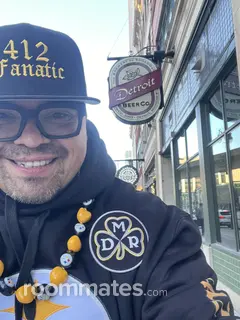 Roommate looking Bakersfield, CA, $600