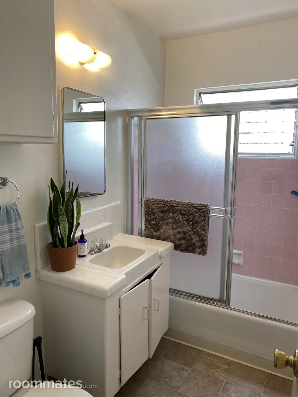 Profile photo 6 of 10