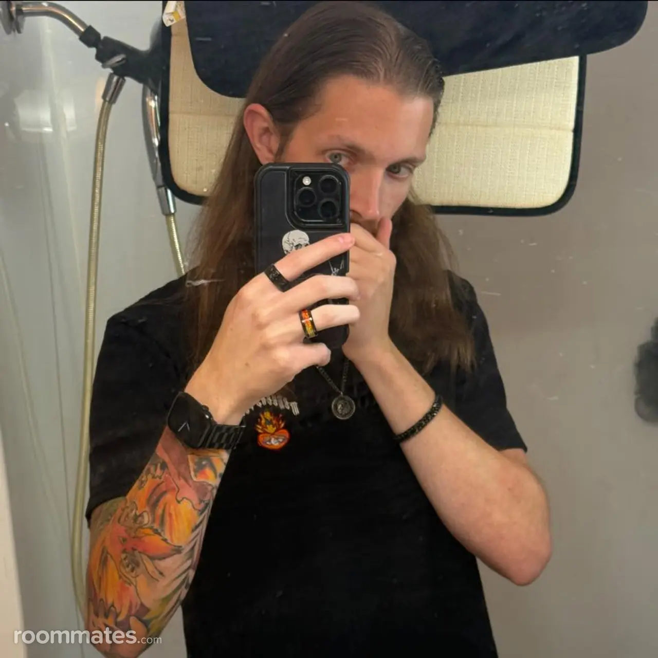 Profile photo 6 of 6