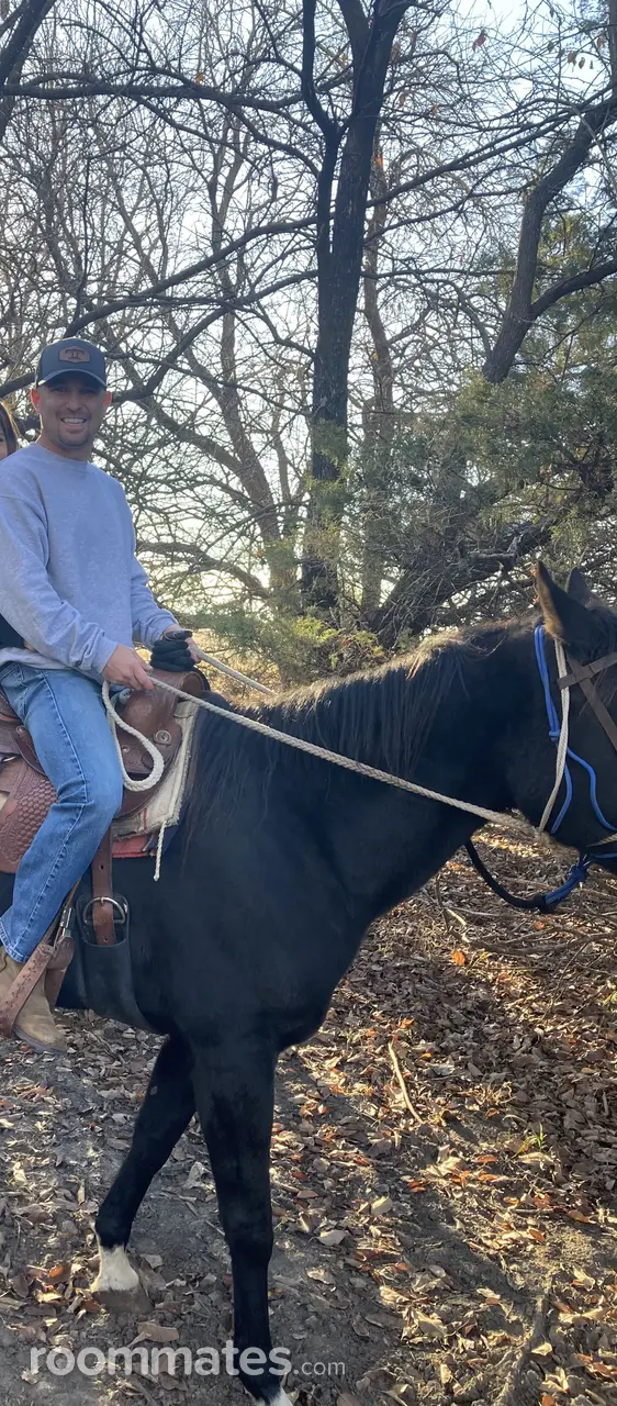 Profile photo 1 of 1