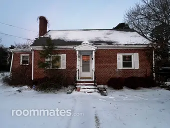 Room for rent in Henrico, VA $1000, house