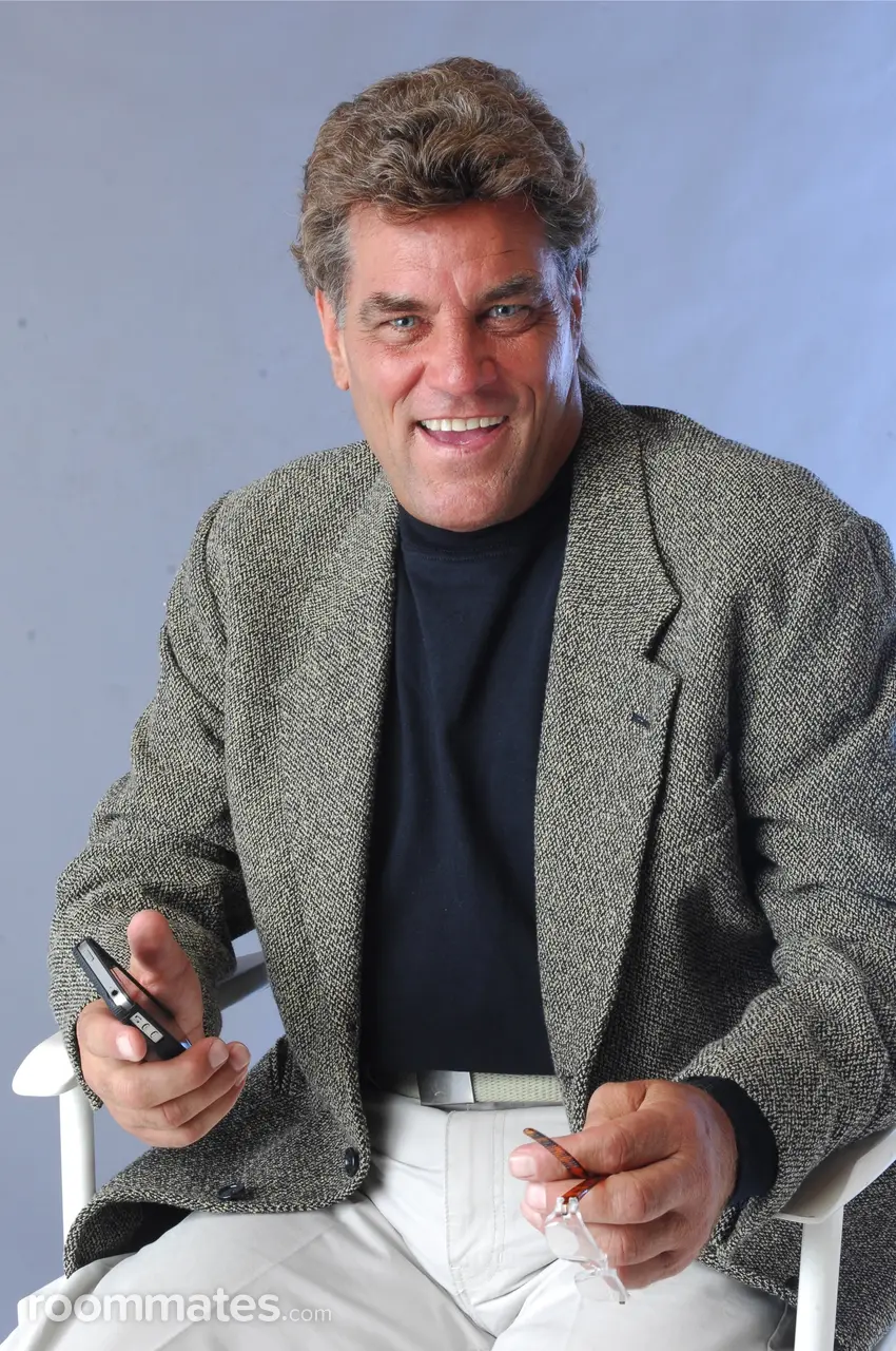 Profile photo 18 of 18