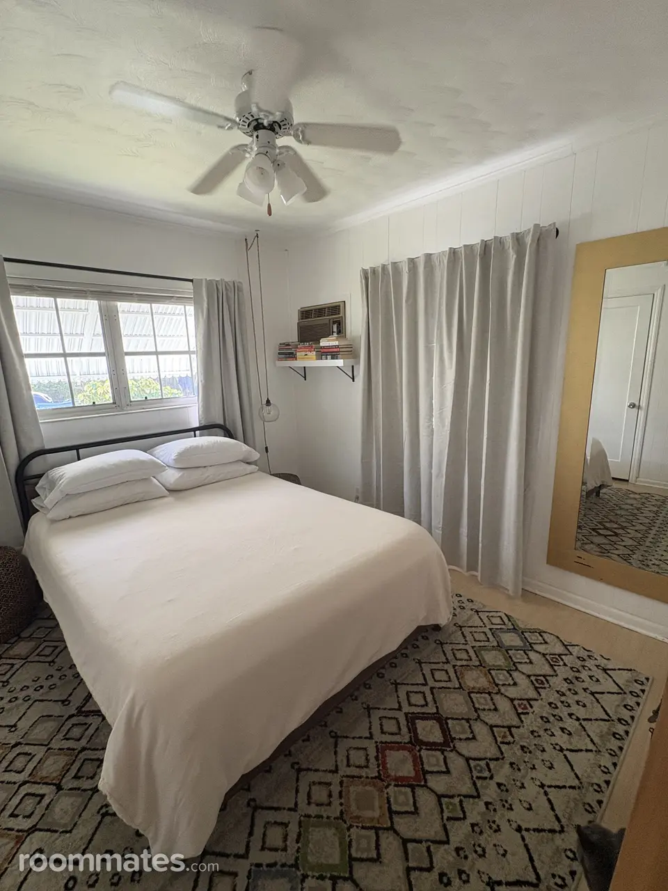 Profile photo 1 of 8