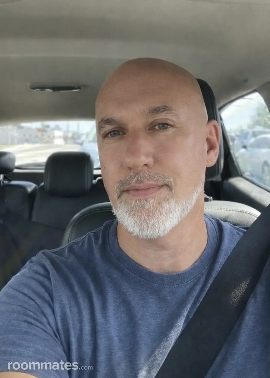 Profile photo 8 of 8