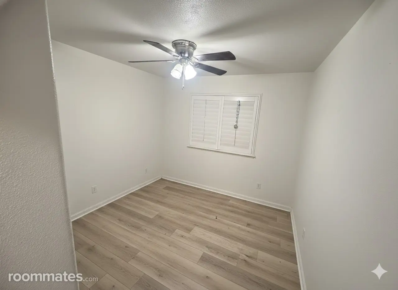 Profile photo 2 of 14