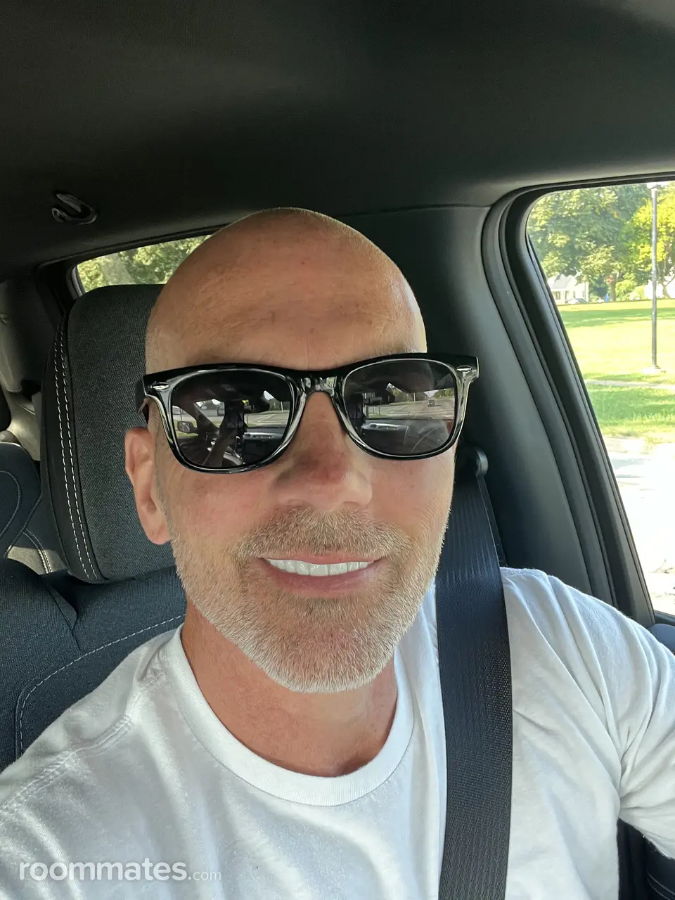 Profile photo 1 of 4