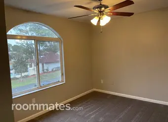 Room for rent in Port Orange, FL $850, condo