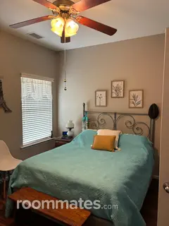 Room for rent in Leeds, AL $1000, house