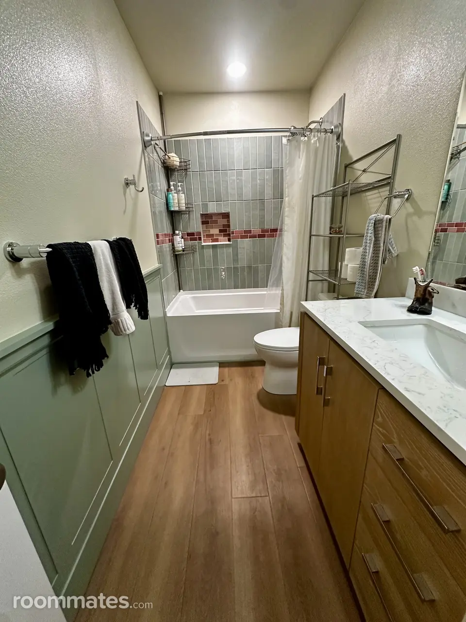 Profile photo 6 of 16