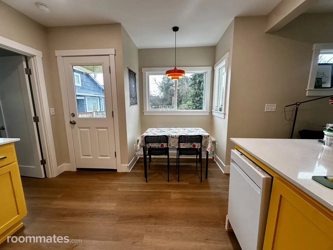 Profile photo 8 of 16