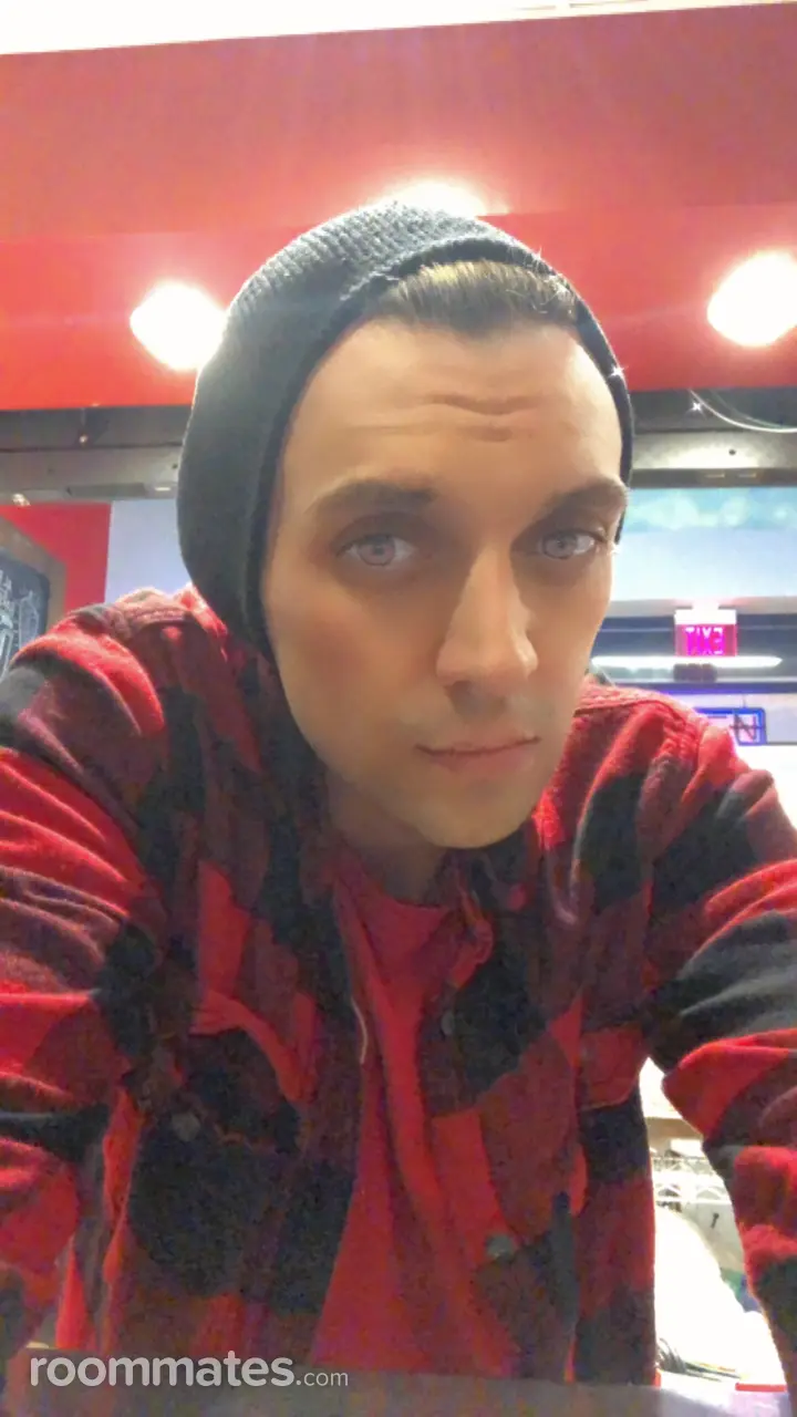 Profile photo 1 of 1