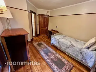 Room for rent in Newton, NJ $975, house