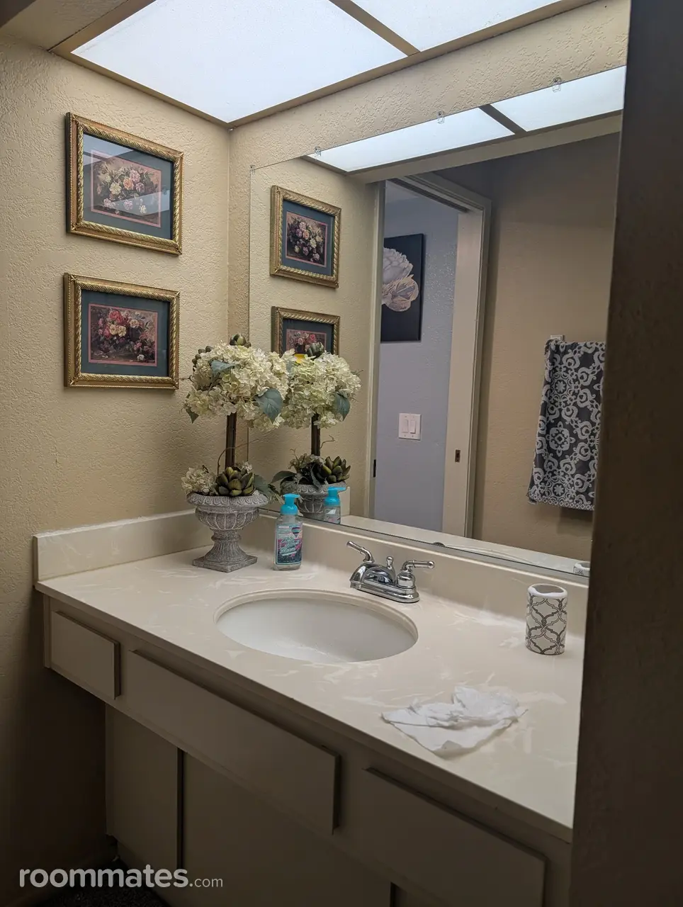 Profile photo 1 of 8