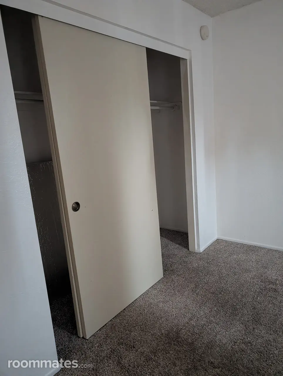 Profile photo 7 of 8