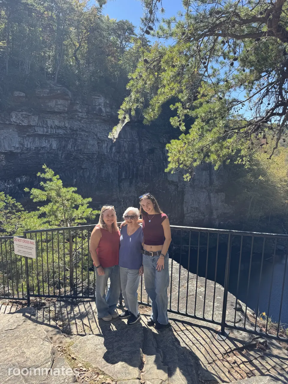 Profile photo 8 of 8