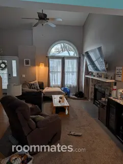 Room for rent in West Bloomfield Charter Township, MI $800, house