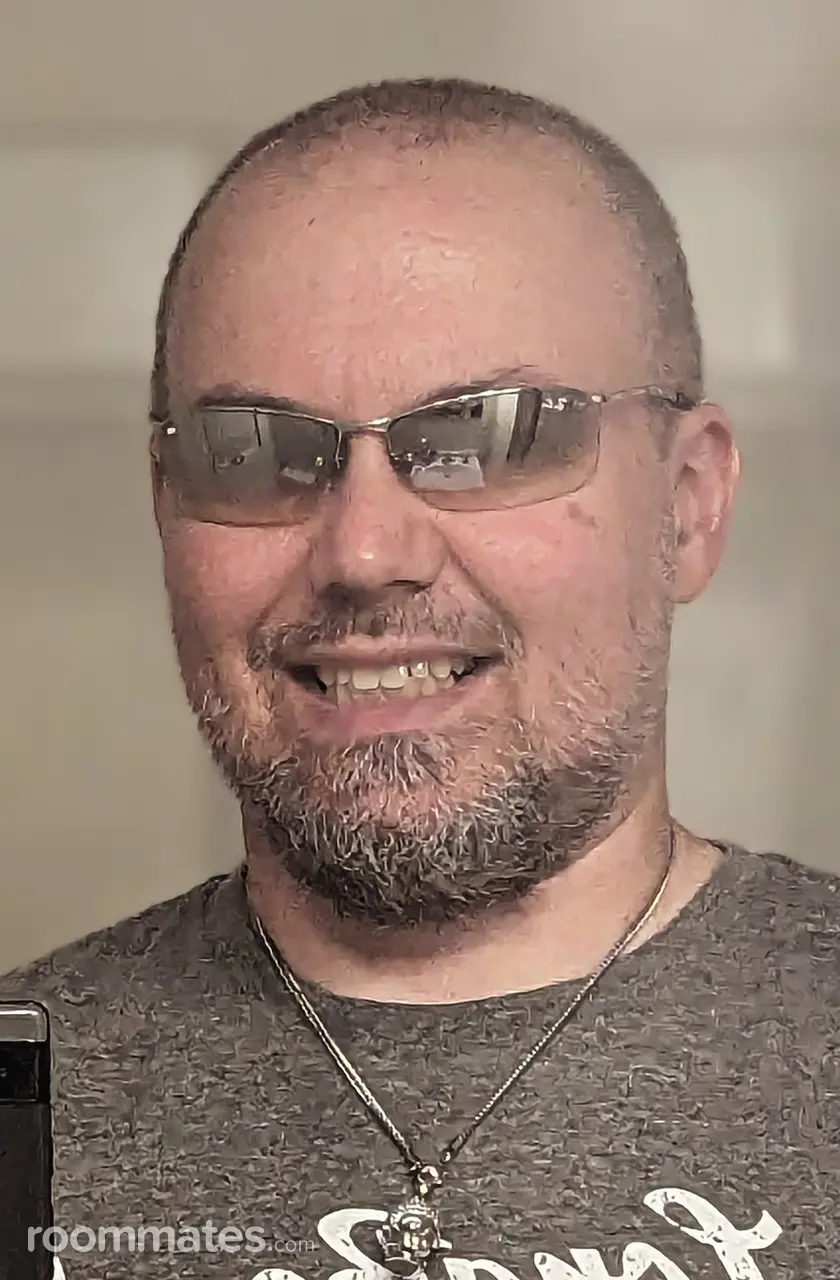 Profile photo 1 of 1