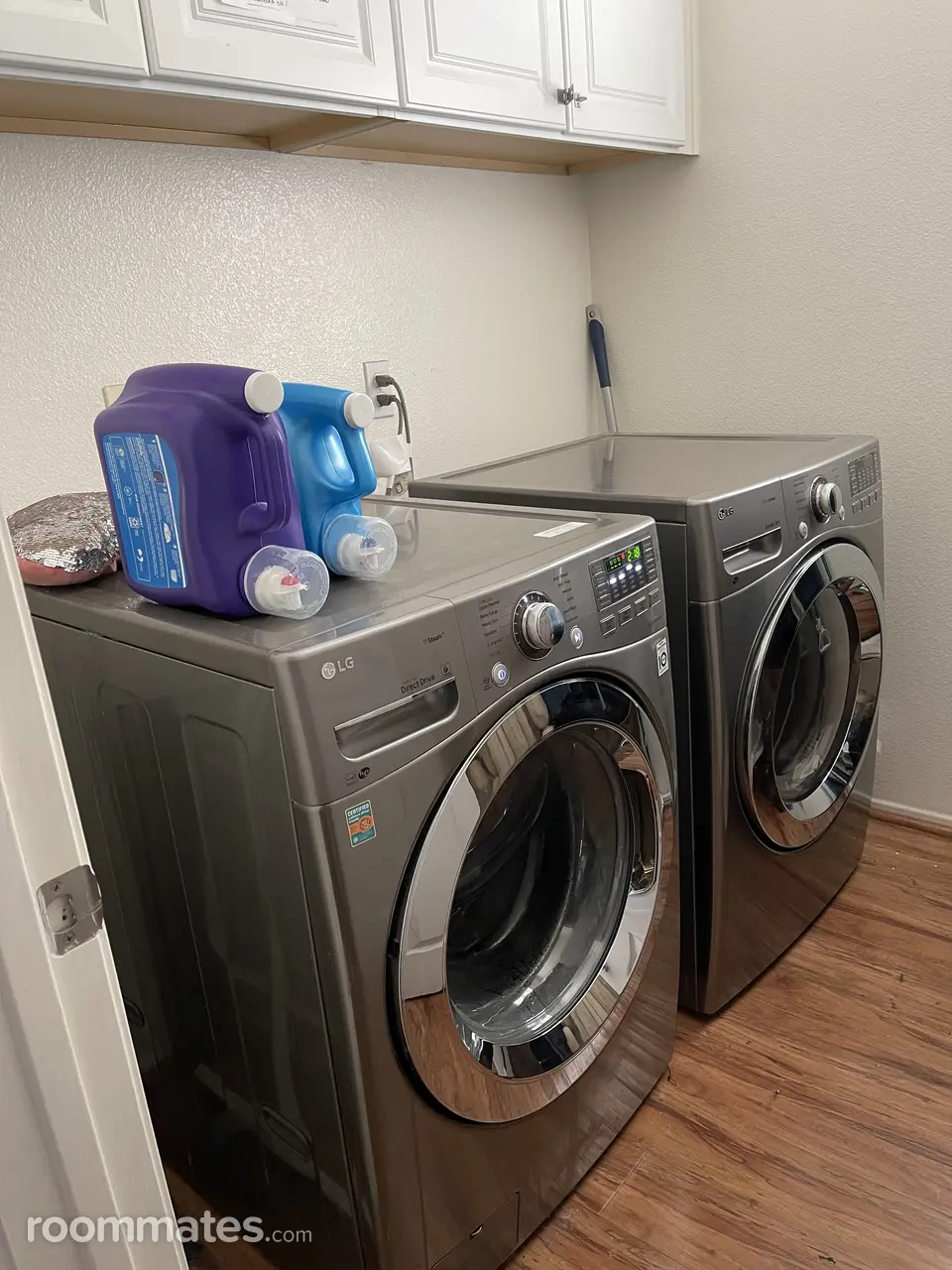 Profile photo 7 of 21