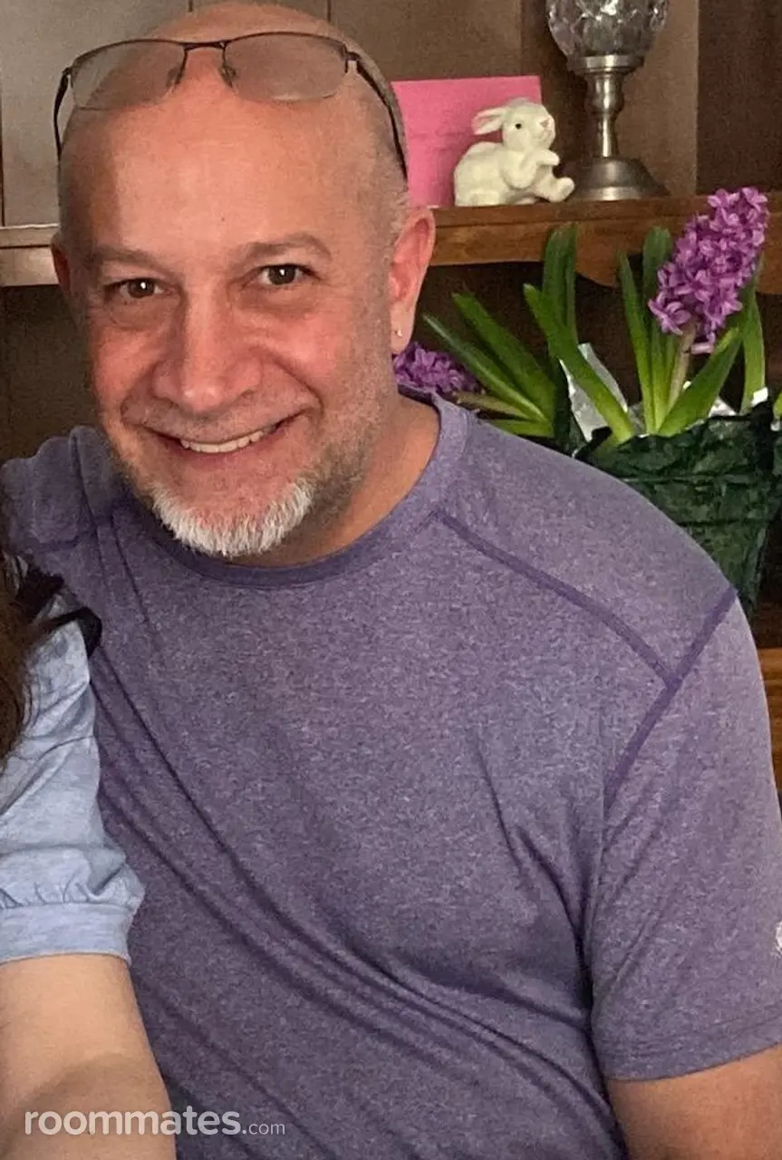 Profile photo 4 of 4