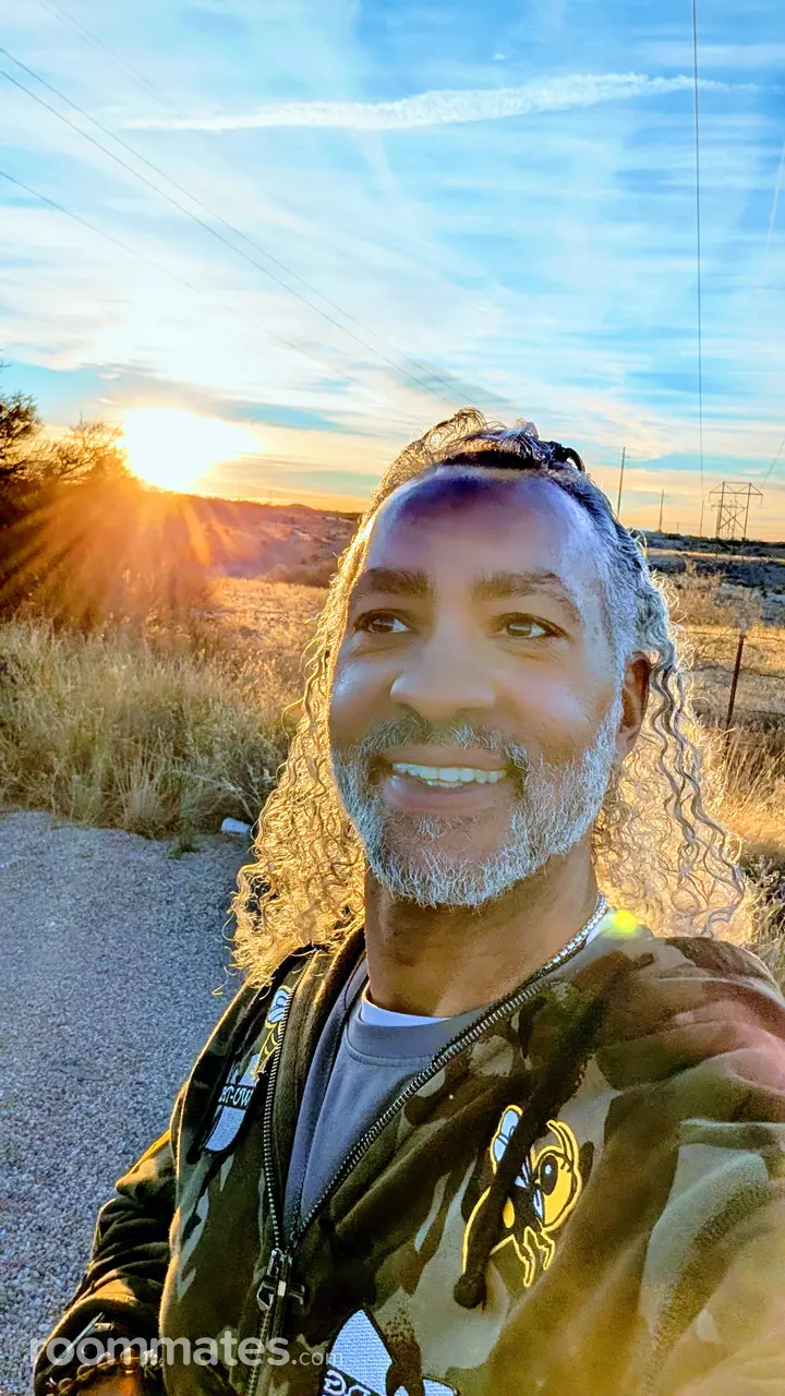 Profile photo 1 of 1