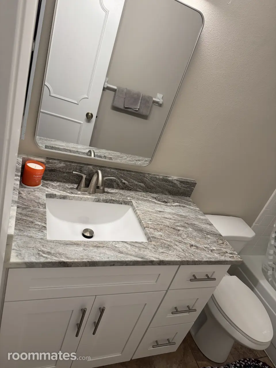 Profile photo 8 of 11