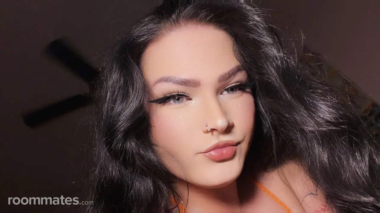 Profile photo 1 of 4