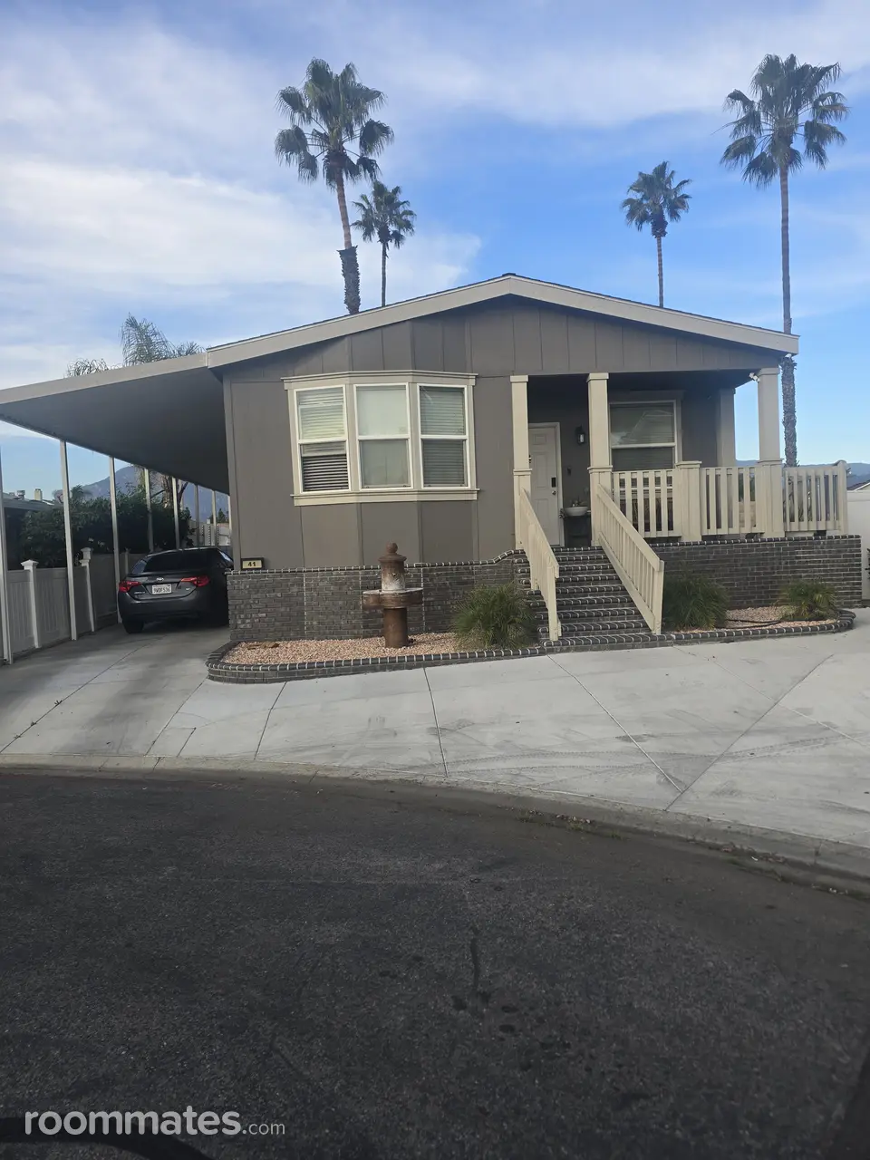 Profile photo 2 of 11