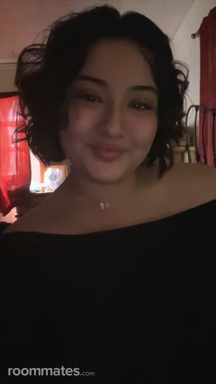 Profile photo 1 of 10