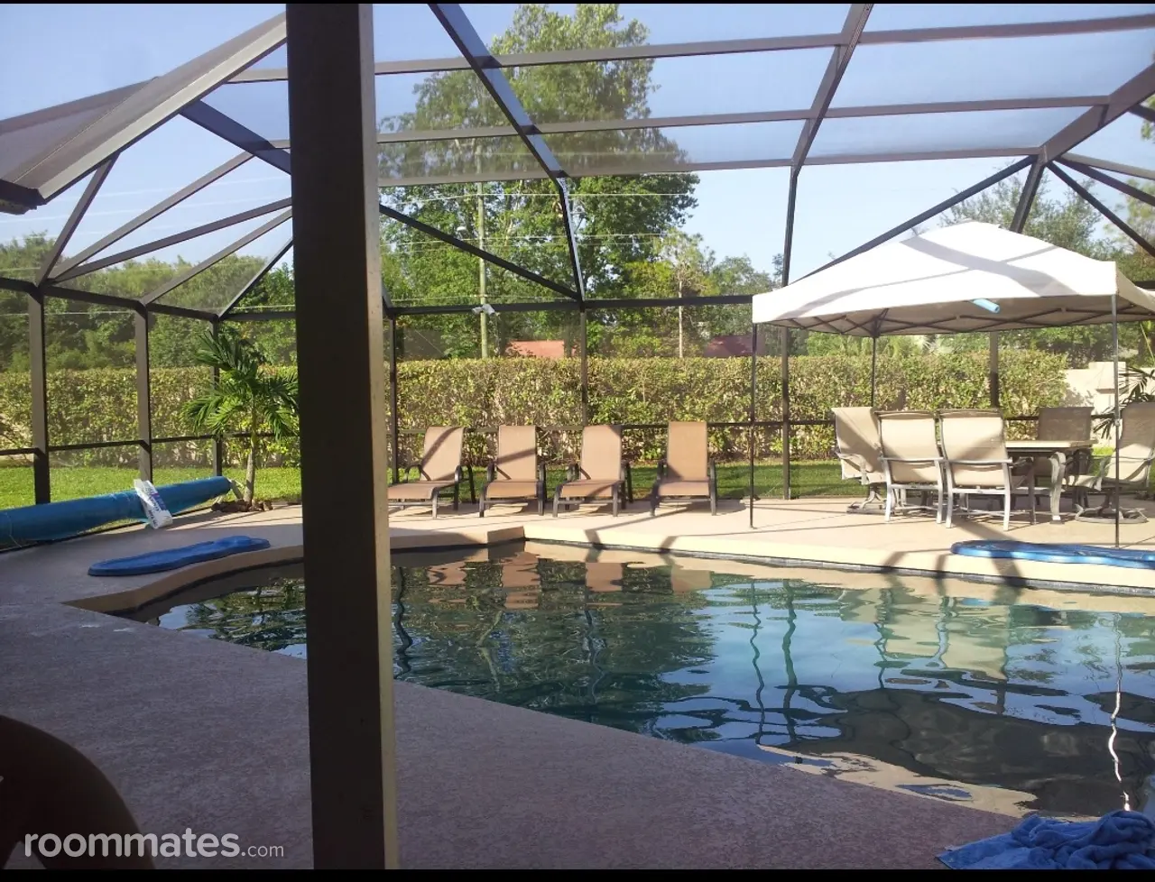 Profile photo 3 of 6