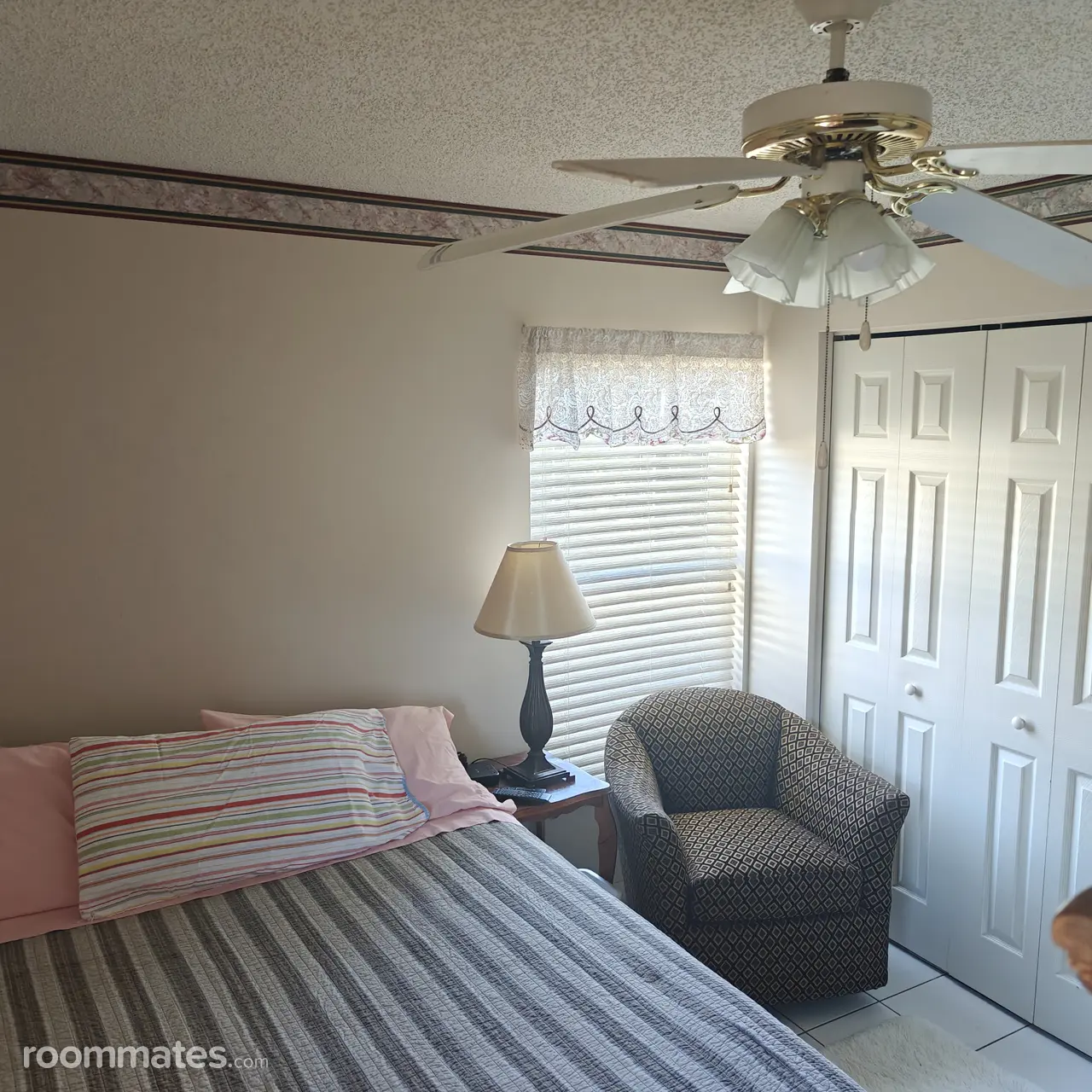 Profile photo 1 of 6