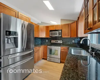 Room for rent in Deerfield Beach, FL $800, house